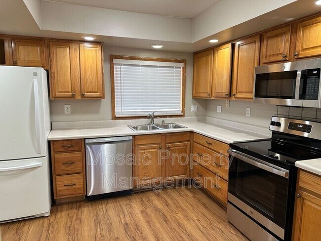Foto del edificio - 5111 S Birch St