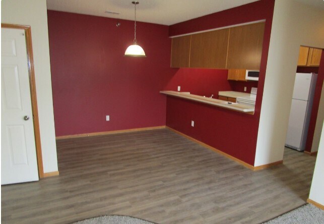 Building Photo - 2323 E Porter Ave