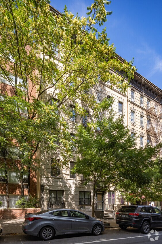 Building Photo - 408 E 64th St