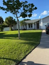 Building Photo - 190 Sea Crest Dr