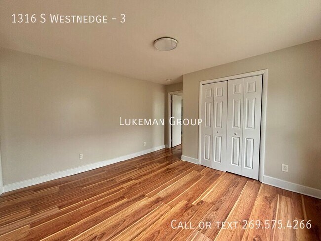 Building Photo - 1316 S Westnedge-3