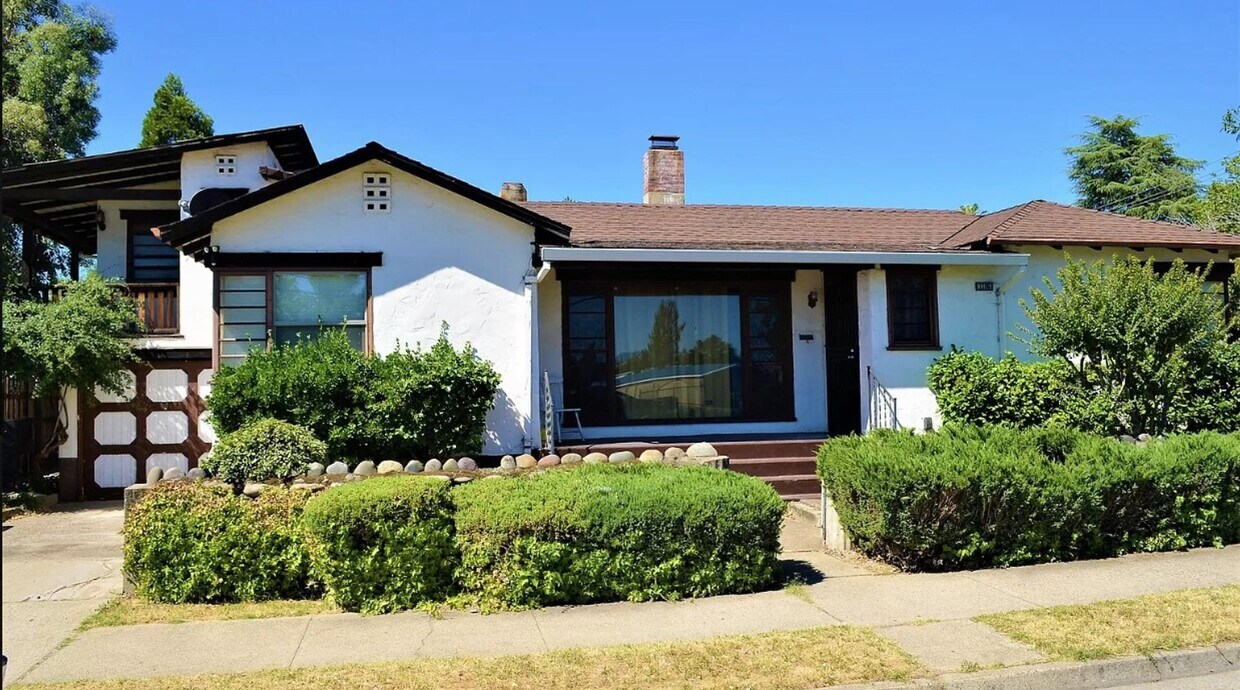 Foto principal - Charming downtown home