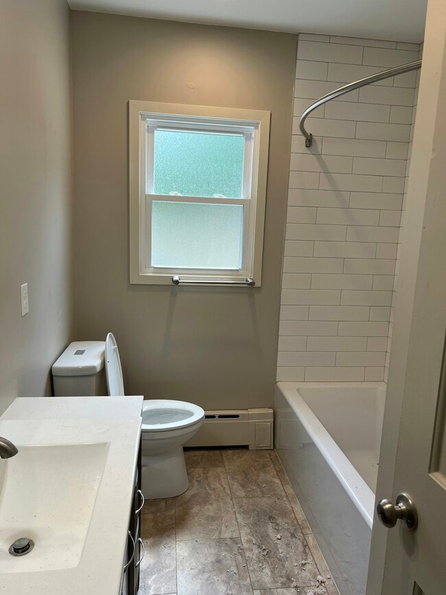 Foto del edificio - 816 N Monroe St