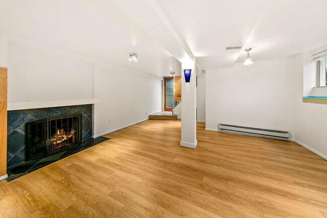 Foto del edificio - 2655 8th Ave W