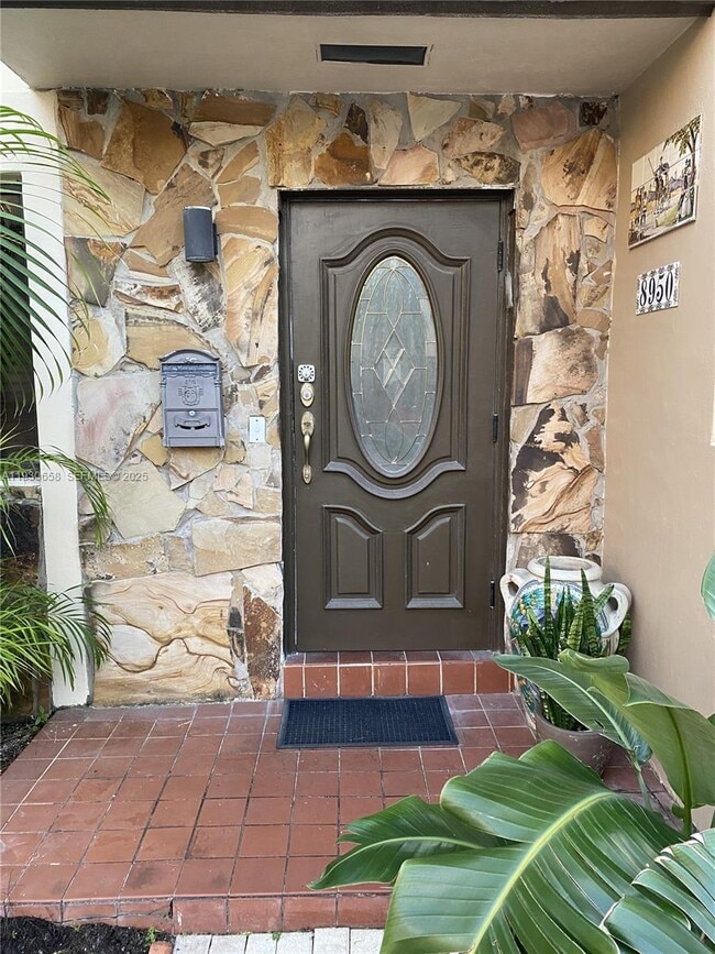 Building Photo - 8950 Collins Ave