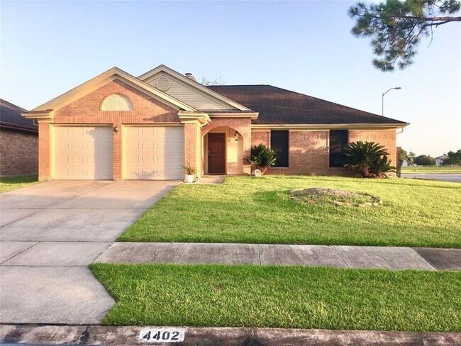 Building Photo - 4402 Leyland Dr