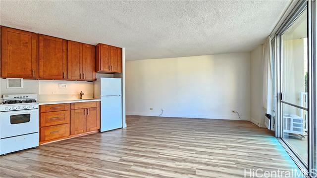 Building Photo - 750 Amana St