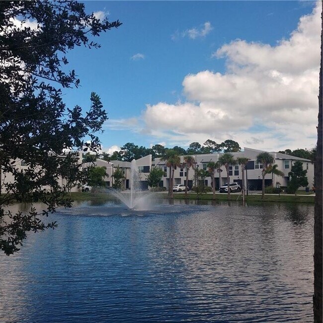 Foto del edificio - 3919 SE Mentmore Ln