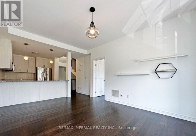 Building Photo - 2299 Natasha Cir