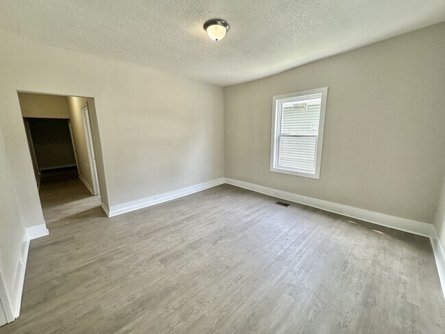 Foto del edificio - 719 Washington Ave SW