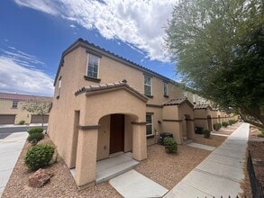 Building Photo - 5202 Dubris Dr