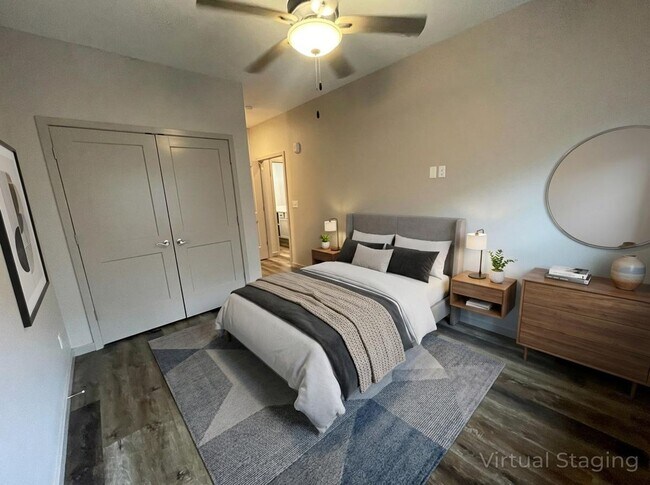 Foto del edificio - 2 Bedroom 2 Bath Garden Level Lakeside Apartment for rent in  Branson, MO - Offering Flexible Lea...