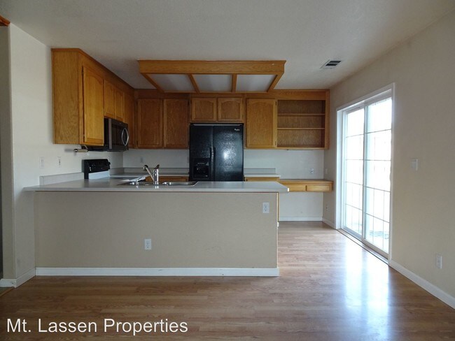 Foto del edificio - 3 br, 2 bath House - 530 N. Spring Circle