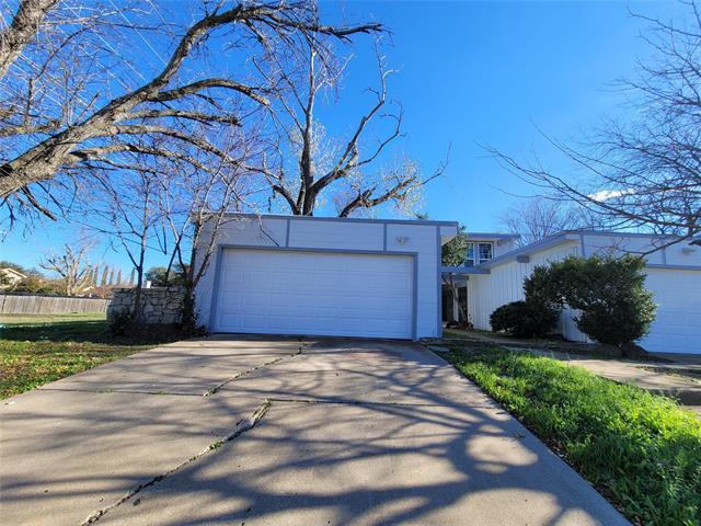 Building Photo - 6315 Walraven Cir