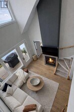 Building Photo - 11 Tree Tops Ln