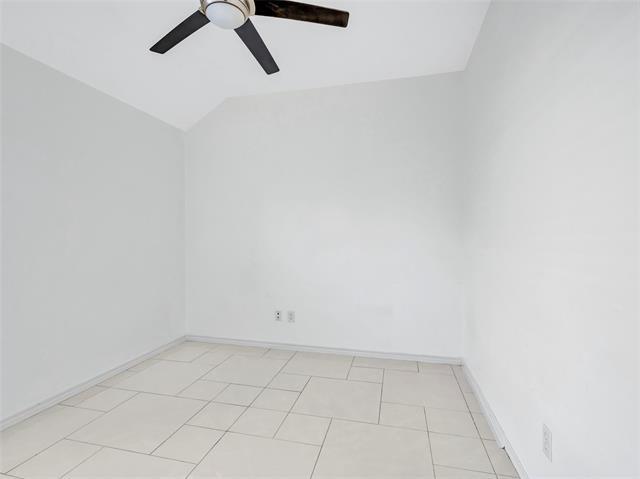 Building Photo - 5162 Golfside Dr