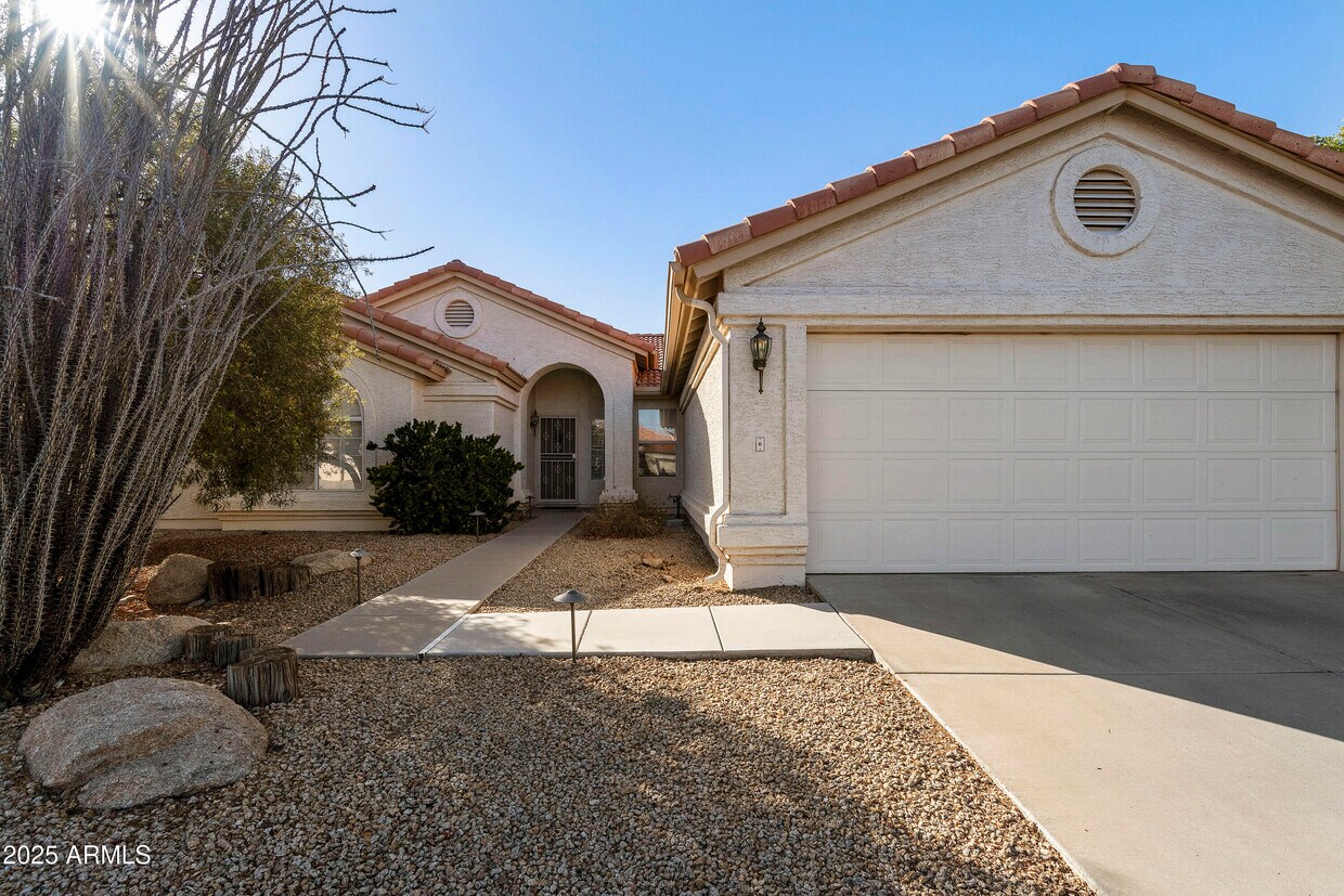 Primary Photo - 11115 E Bellflower Ct