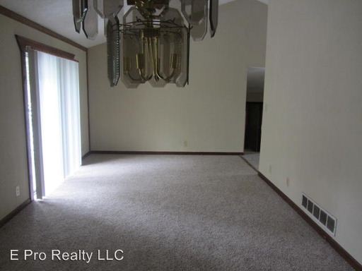 Building Photo - 1145 Carlo Woods Dr SW