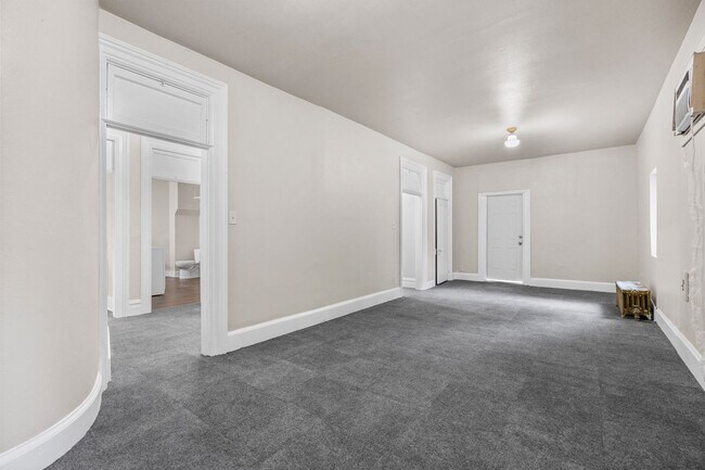 Foto del edificio - 617 E Montgomery St