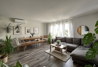 Building Photo - 9655 Rue Saint-Hubert