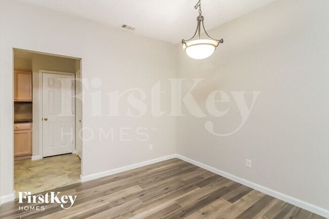 Building Photo - 9009 Brushy Creek Trail