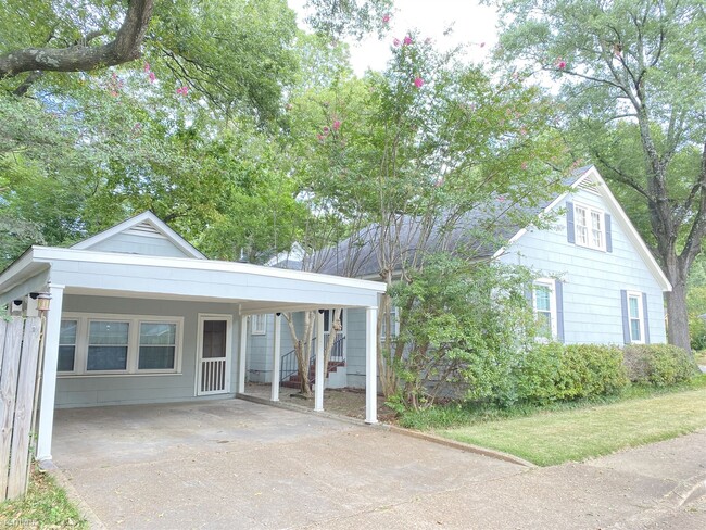 Building Photo - 3 br, 2 bath House - 451 S Reese St