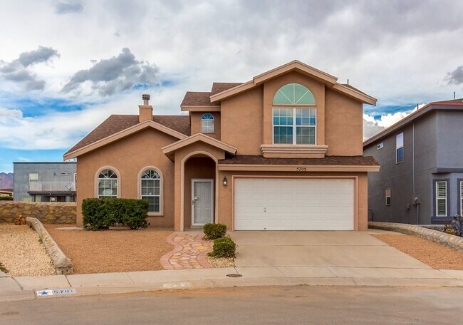 Foto del edificio - Charming 3-bedroom, 2.5-bathroom Home loca...