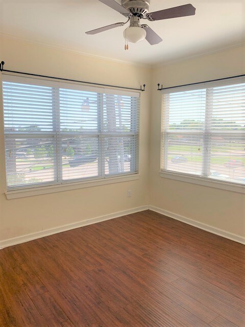 Foto del edificio - 910 NW 13th St