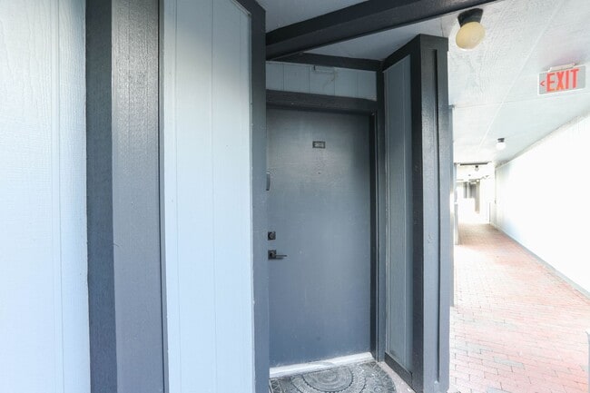 Foto del edificio - 3655 Atrium Dr