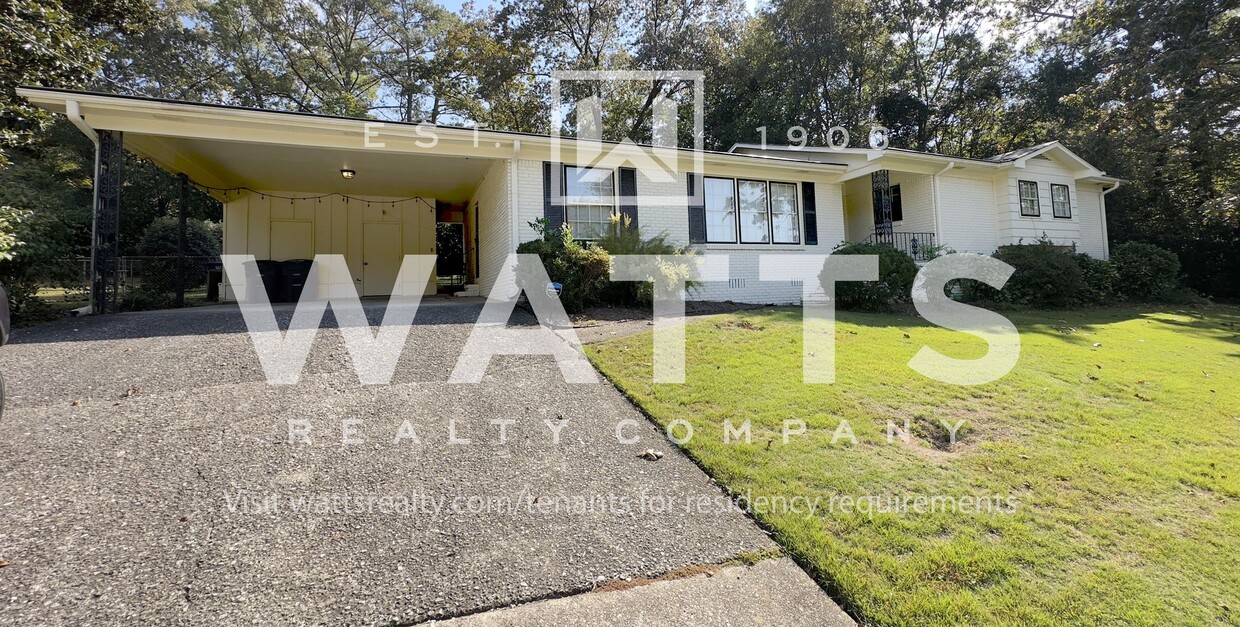 Foto principal - 3-Bed 2-Bath Home in Heart of Hoover