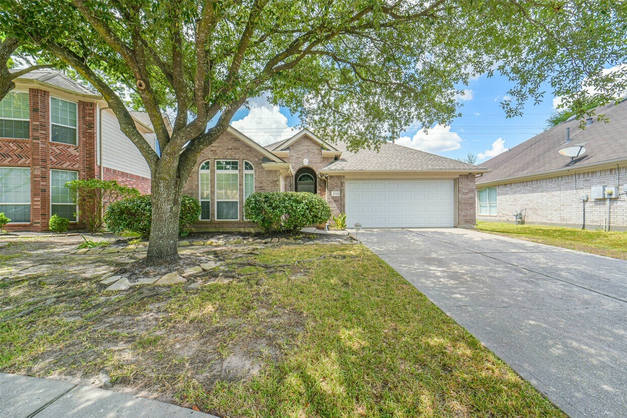 Foto principal - 2122 Louetta Spring Dr