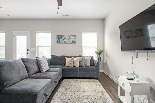 Foto del edificio - 7126 Chara Ln