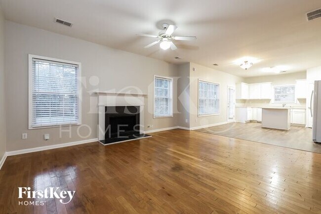 Foto del edificio - 616 Windham Way