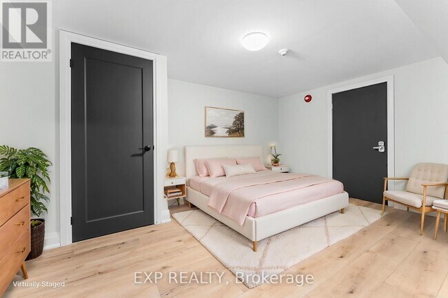 Photo du bâtiment - 952 Main St E