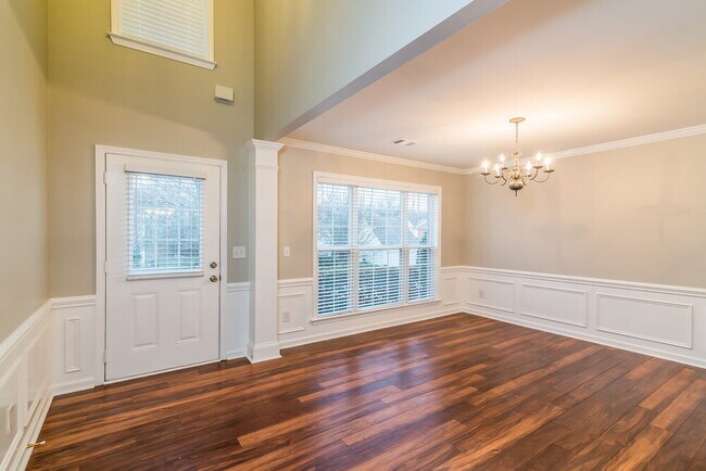 Foto del edificio - 1719 Eagle Trace Dr