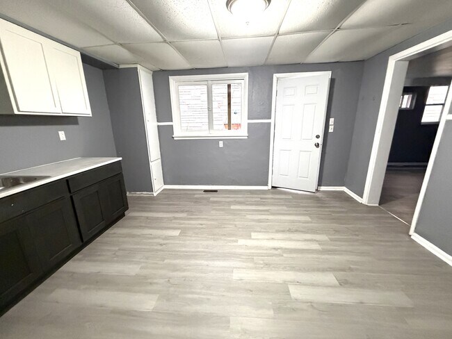 Foto del edificio - 509 E 13th St