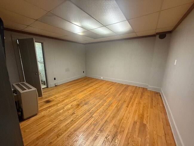 Building Photo - 423 N 1st Ave