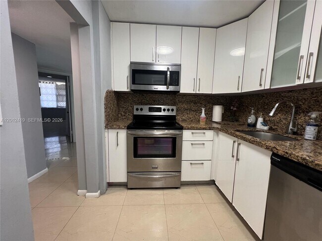 Foto del edificio - 1801 S Ocean Dr