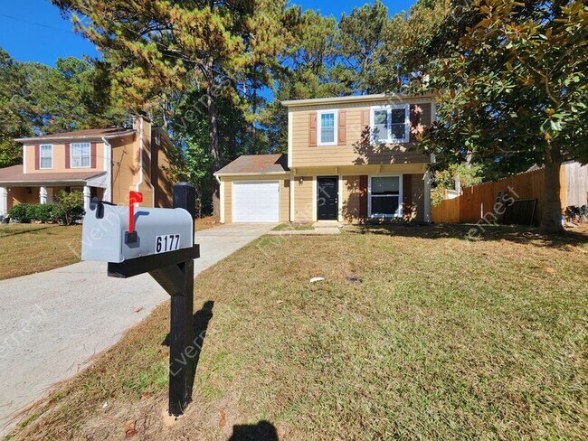 Foto del edificio - 6177 St Christophers Ct