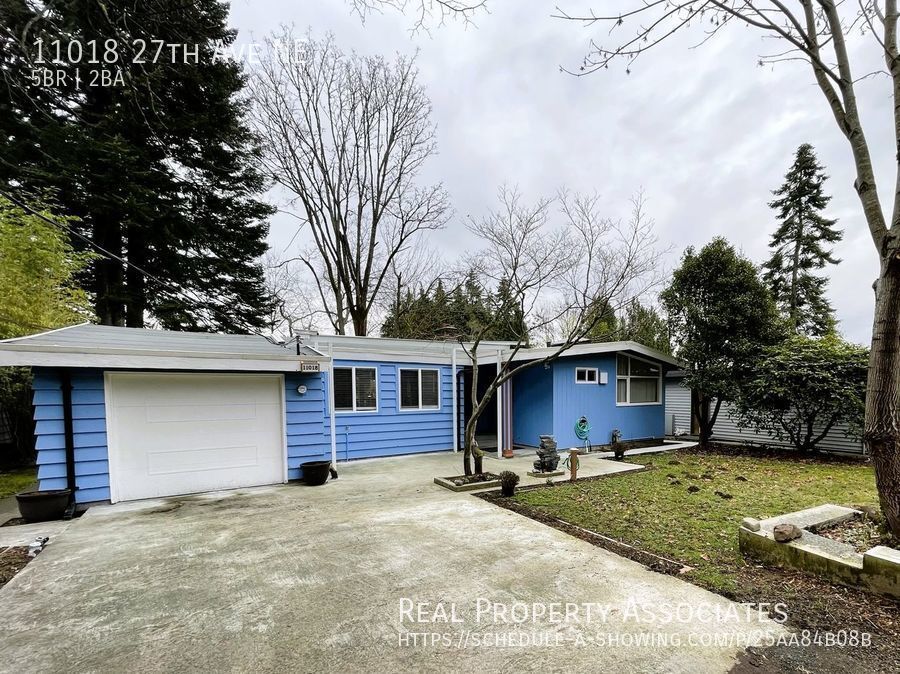 Spacious Remodeled Meadowbrook House with... - Spacious Remodeled Meadowbrook House  with...