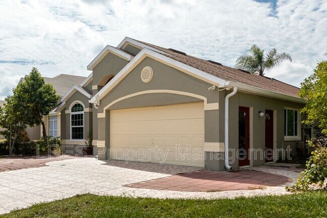 Building Photo - 223 Lake Davenport Estates Dr
