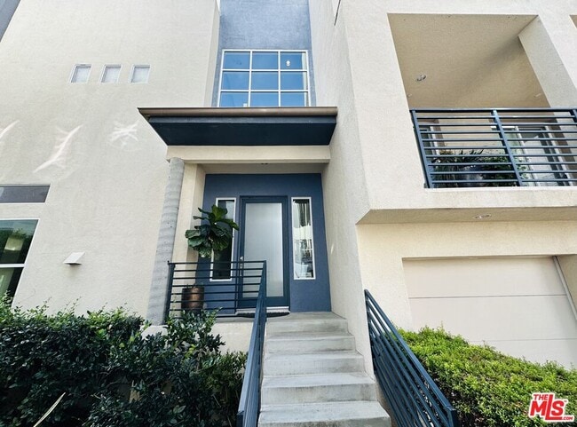 Building Photo - 6581 S Seabluff Dr