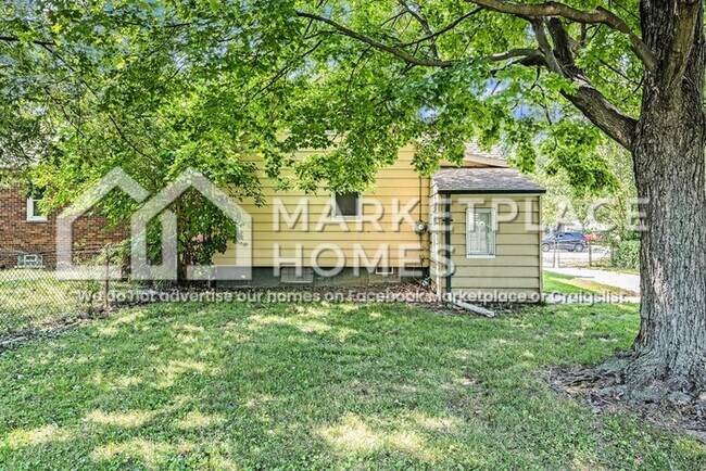 Foto del edificio - 22046 Birchwood Ave