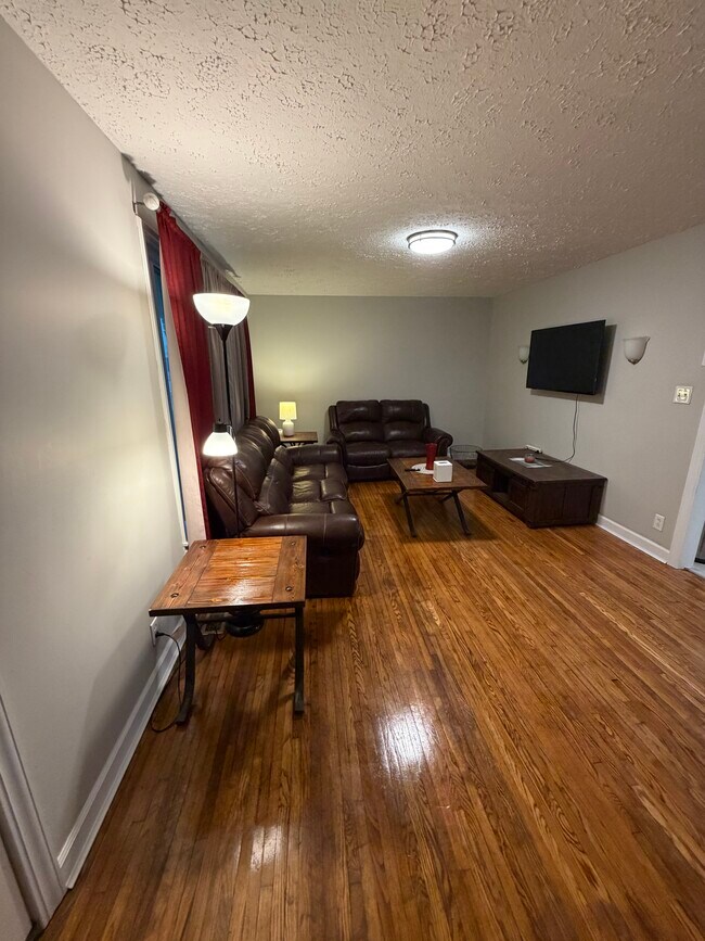 Foto del edificio - 401 Old Hopkinsville Hwy