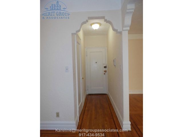 Building Photo - 47-09-47-47 47th Ave