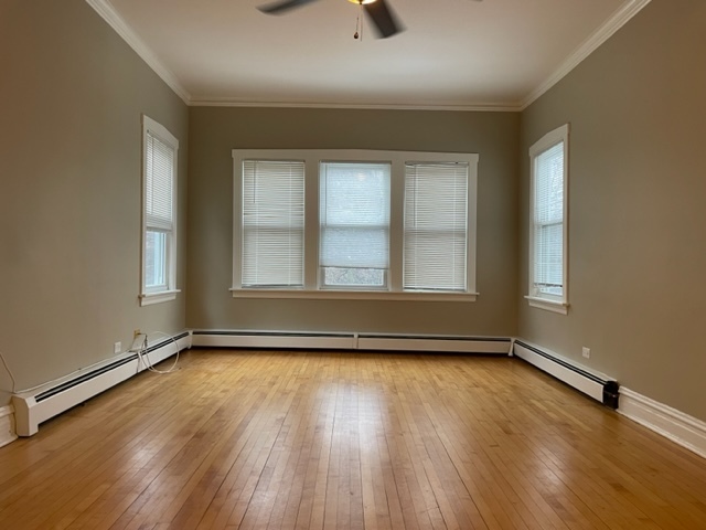 Foto del edificio - 6209 N Newark Ave