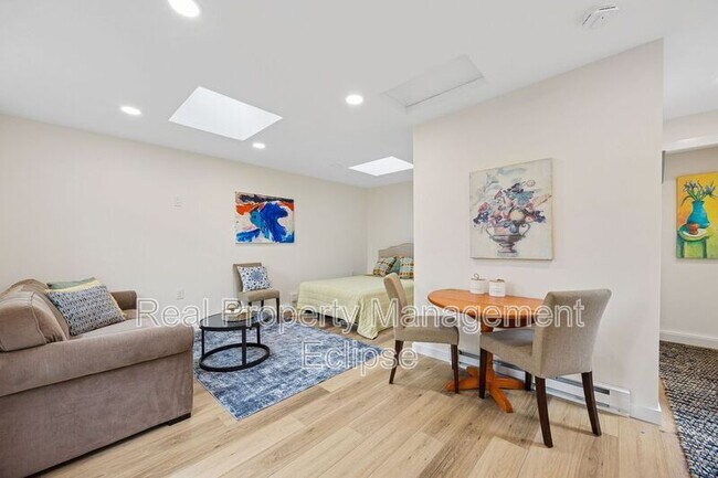 Foto del edificio - 742 N 90th St