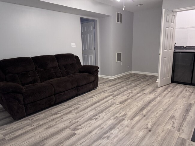 Foto del edificio - 5218 Tabard Ct