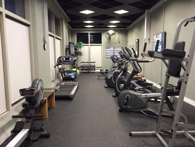 Photo - Awesome 2 Bedroom 2.5 Bath Condo in Excell...