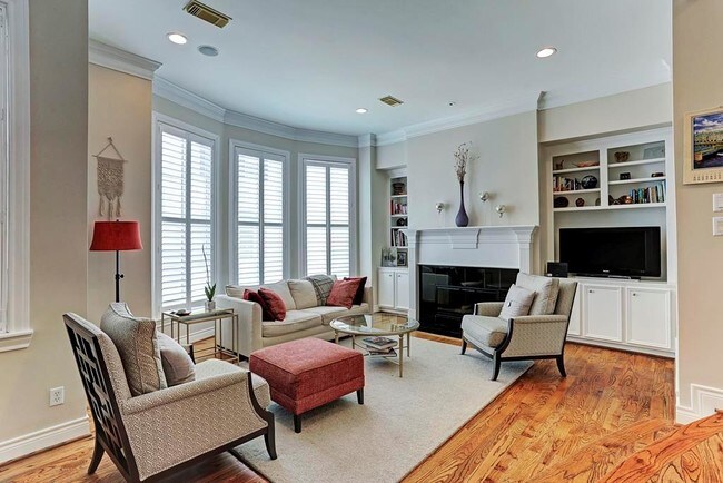 Foto del edificio - 1906 Greenwich Terrace Dr